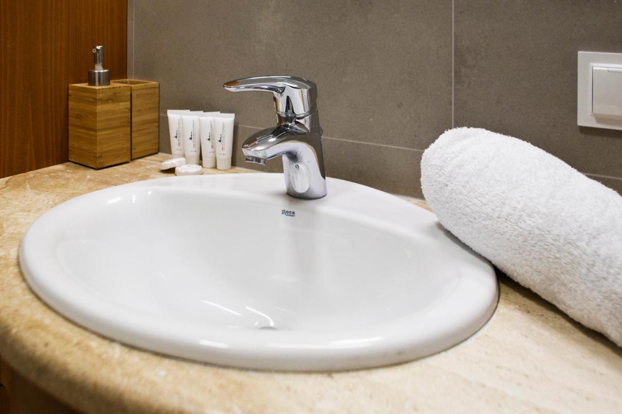 Cybernetyki 6B Serviced Accommodation Warszawa Exteriör bild